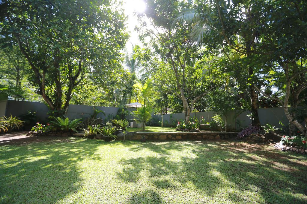 Thambara Villa Unawatuna Exterior photo